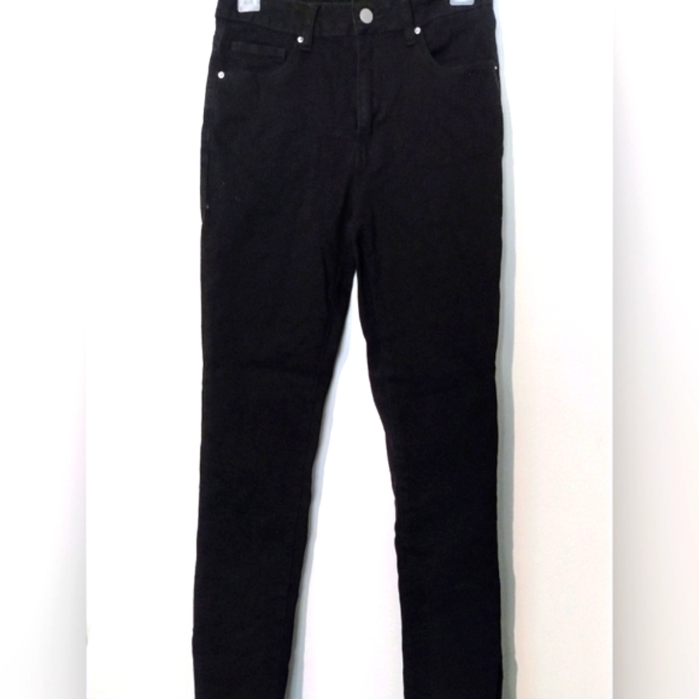 Woman's Black Jeans